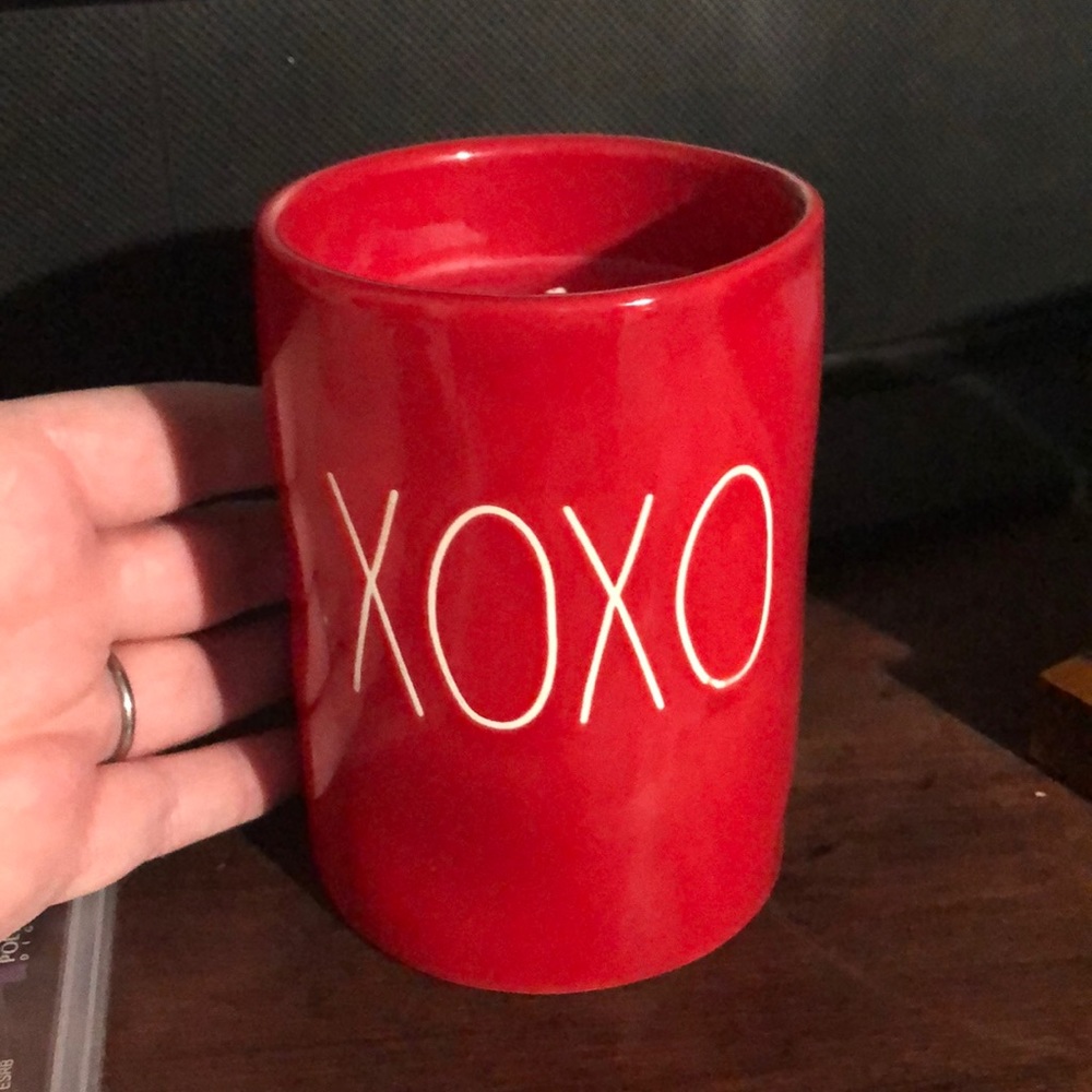 Red Rae Dunn candle